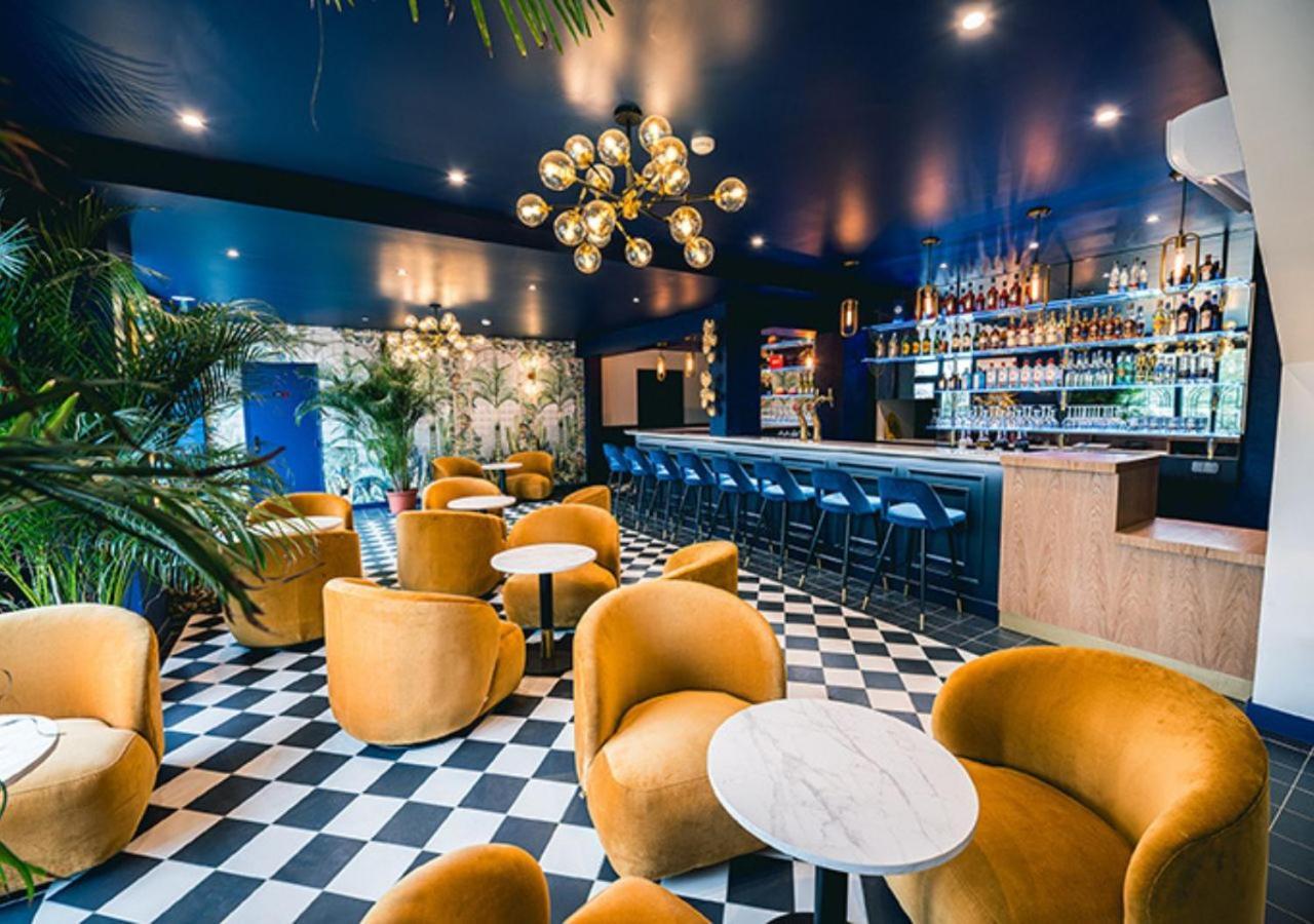 Hotel Saintchristophe Houdan Екстер'єр фото