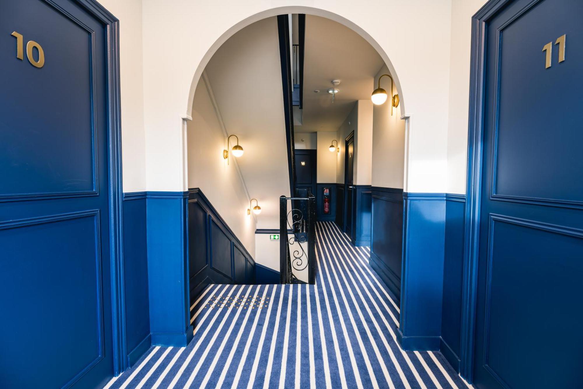 Hotel Saintchristophe Houdan Екстер'єр фото